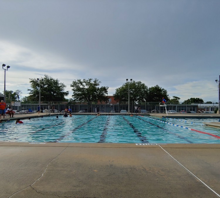 lake-shore-middle-school-pool-photo
